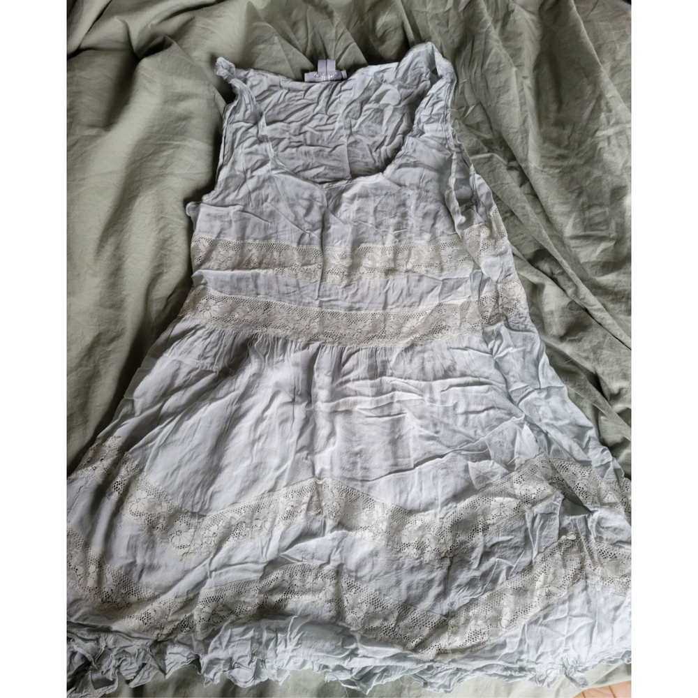 Lace ruffled mini dress